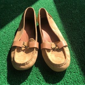Ugg Australia Flat Loafers Tan Buckle Clasp Women